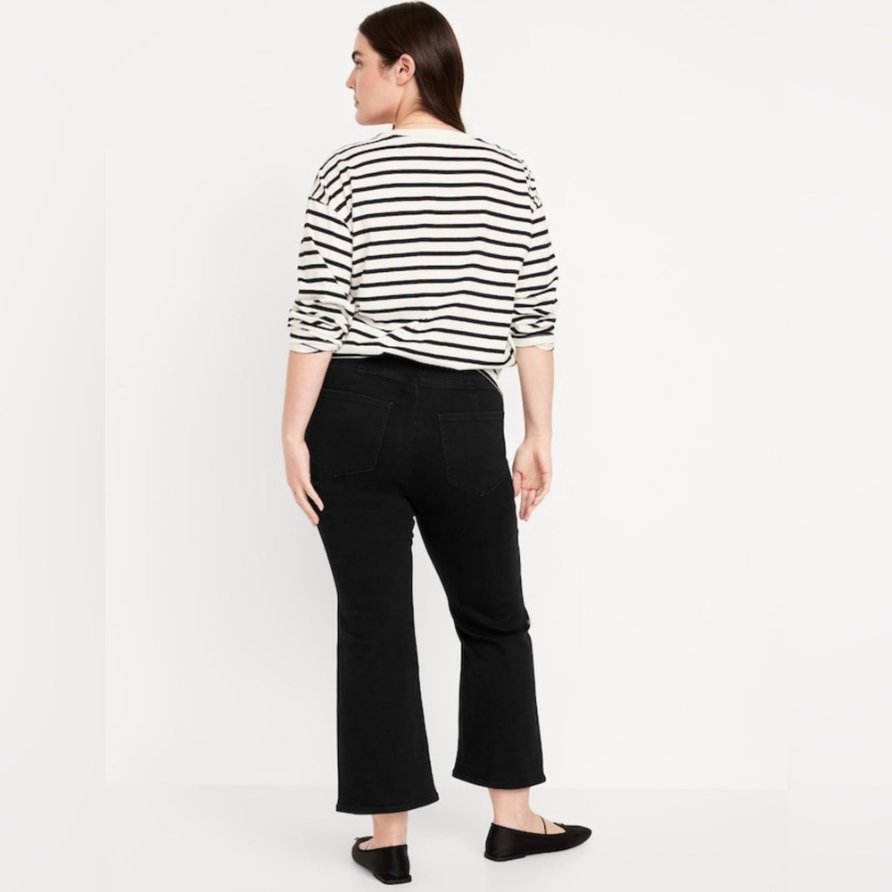 OLD NAVY High Waisted  Weekender Crop Pull On Wide Leg , 6 Petite Black Denim - Picture 6 of 13